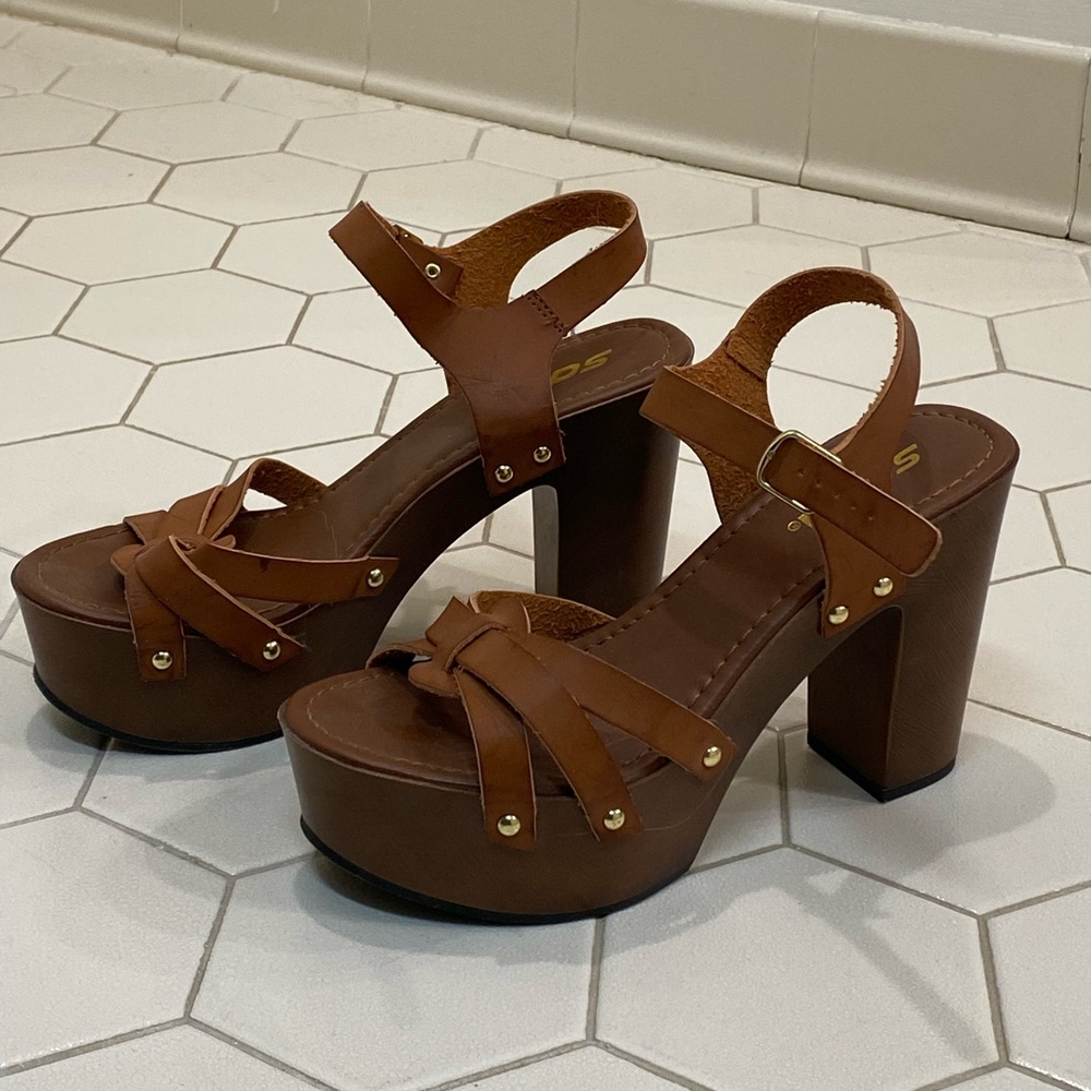 Tan heels